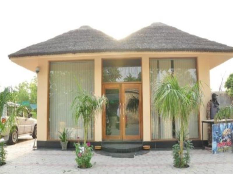 Kangs Nirvana Resorts And Spa Mahalpur エクステリア 写真