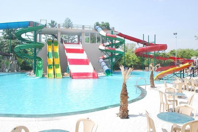 Kangs Nirvana Resorts And Spa Mahalpur エクステリア 写真